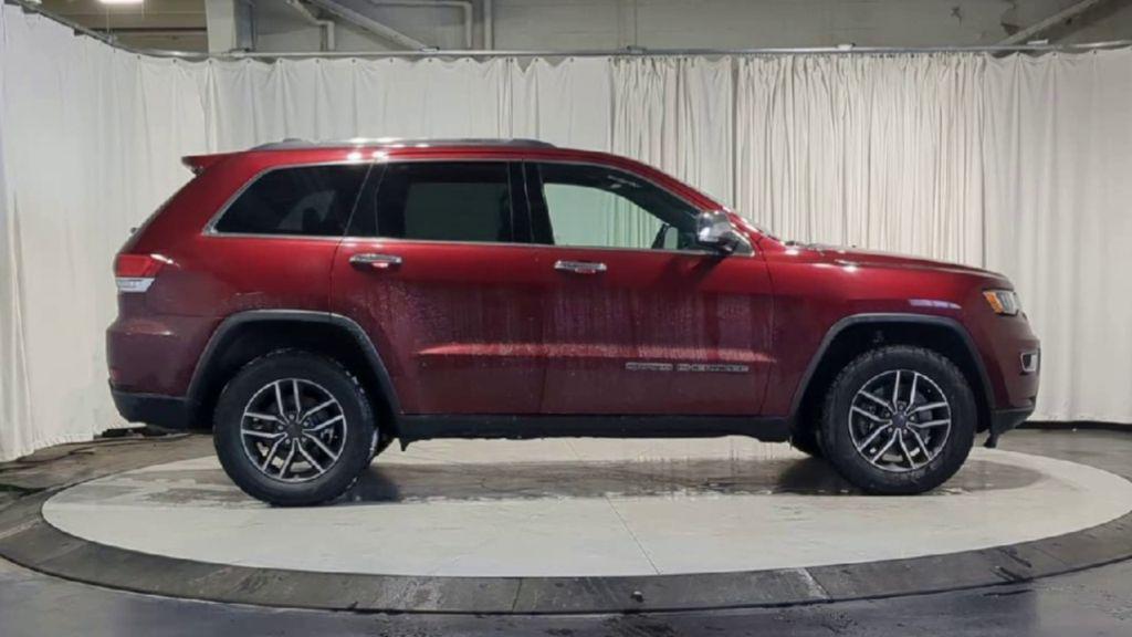 used 2021 Jeep Grand Cherokee car, priced at $16,000