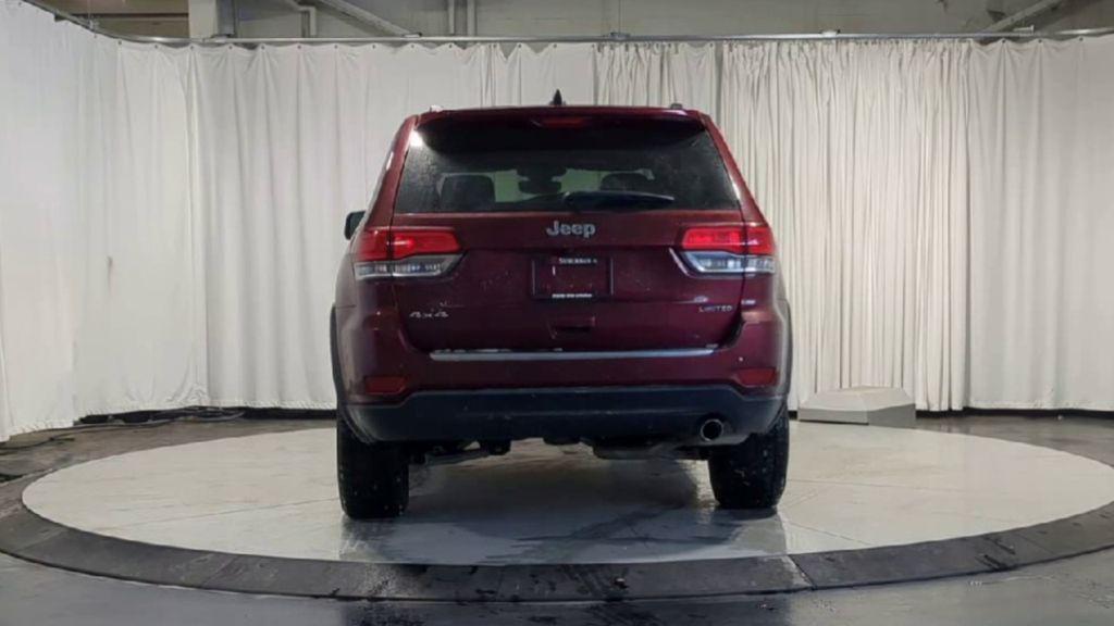 used 2021 Jeep Grand Cherokee car, priced at $16,000