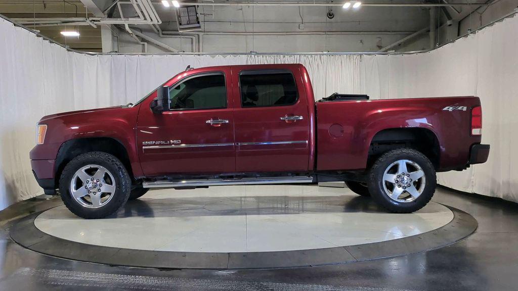 used 2014 GMC Sierra 2500 car, priced at $31,500