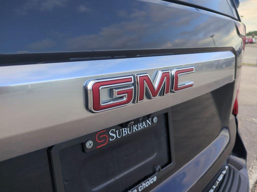 used 2021 GMC Yukon car, priced at $43,428