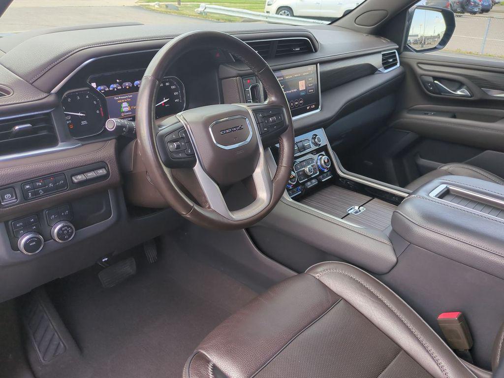 used 2021 GMC Yukon car, priced at $43,428