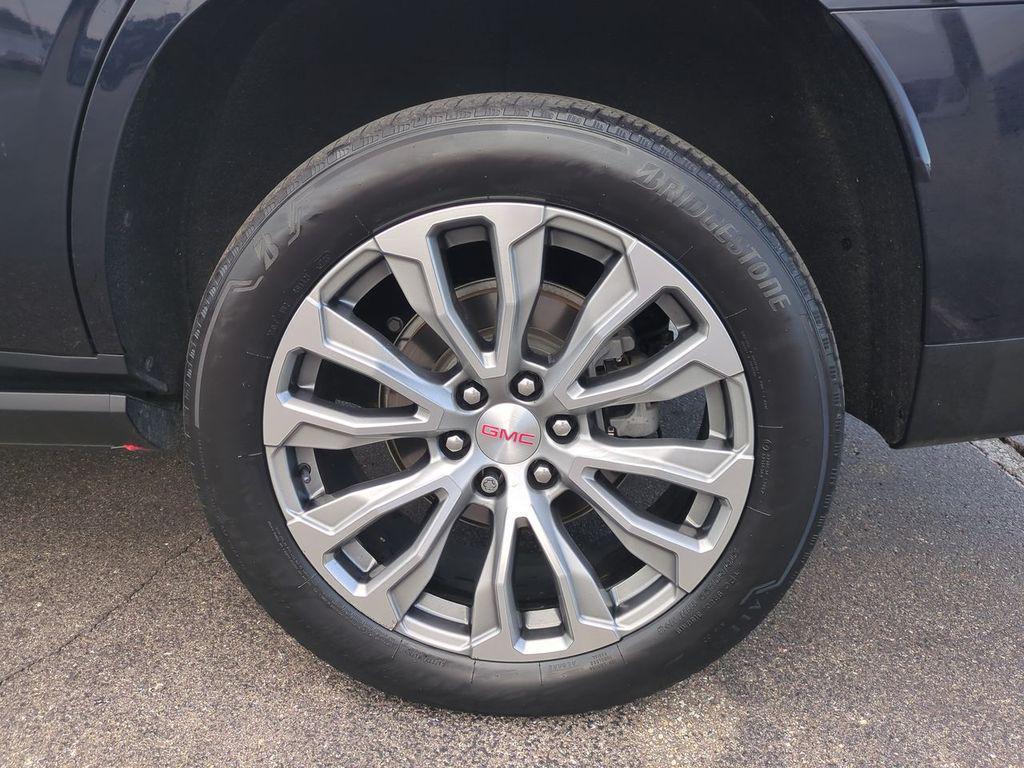 used 2021 GMC Yukon car, priced at $43,428