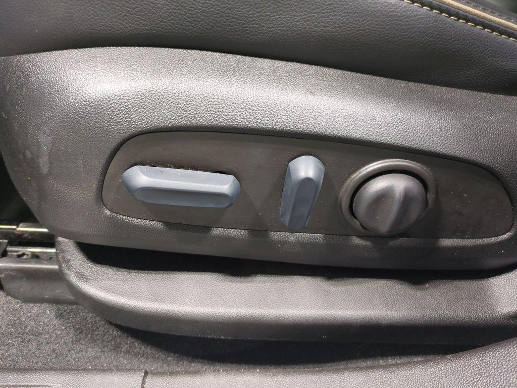 used 2022 GMC Acadia car, priced at $32,095