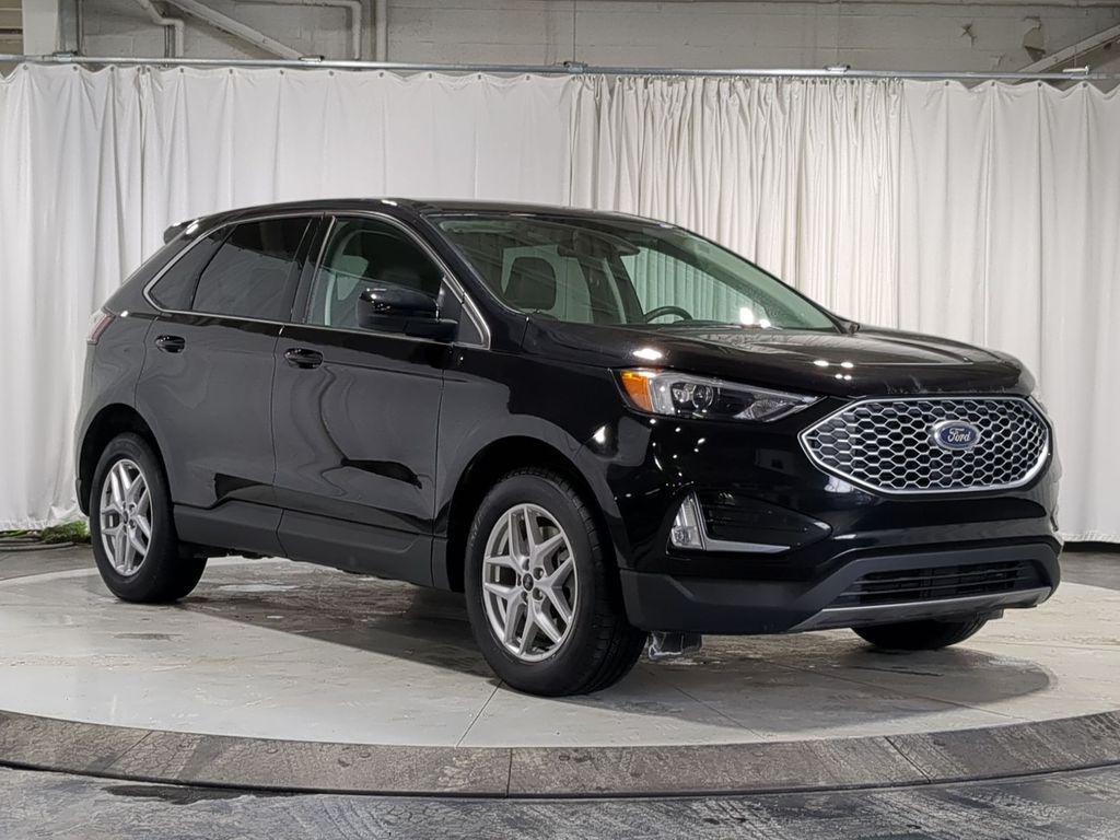 used 2024 Ford Edge car, priced at $25,895