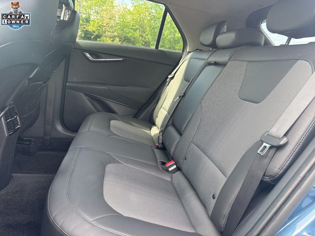 used 2023 Kia Niro car