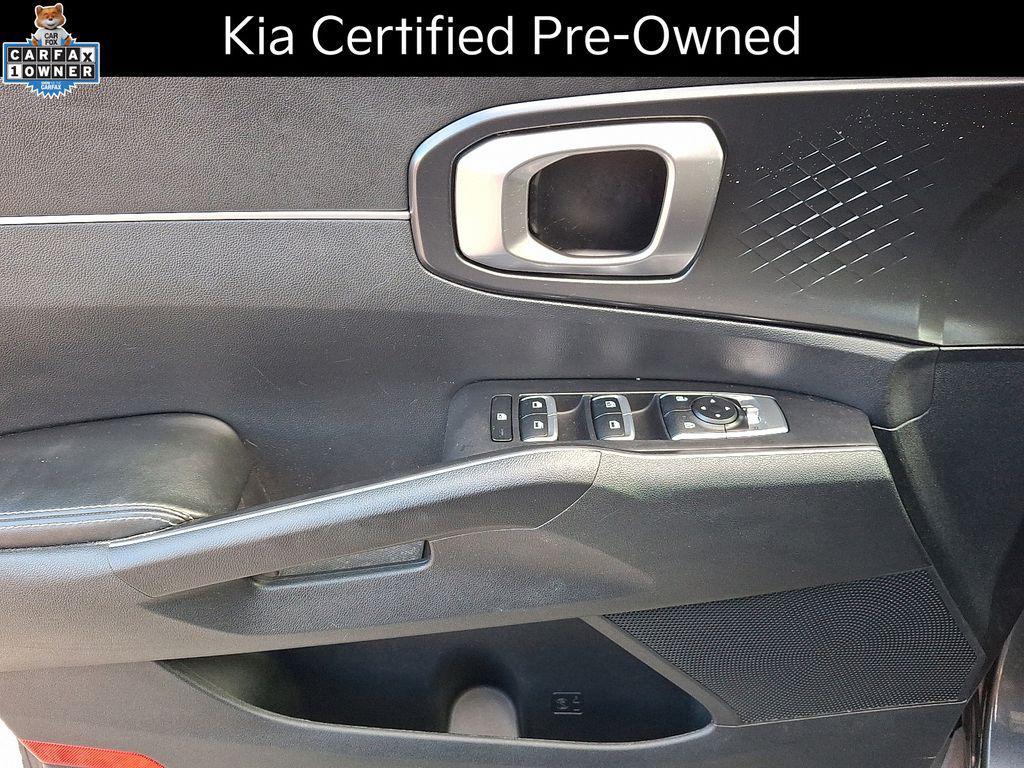 used 2022 Kia Sorento car, priced at $22,889