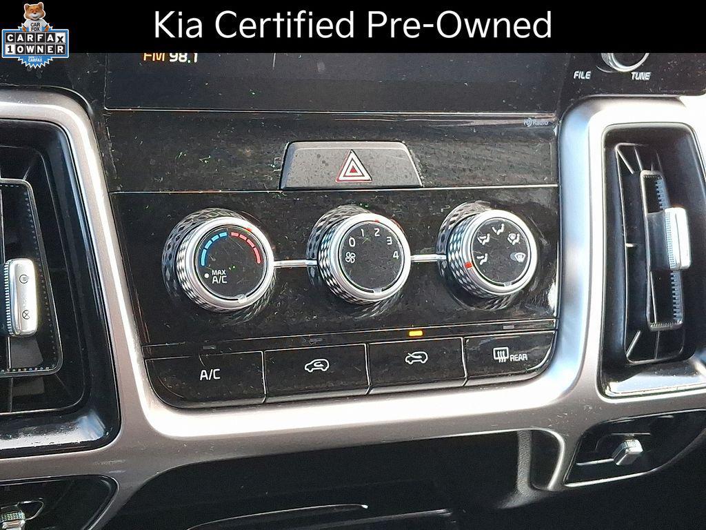 used 2022 Kia Sorento car, priced at $22,889