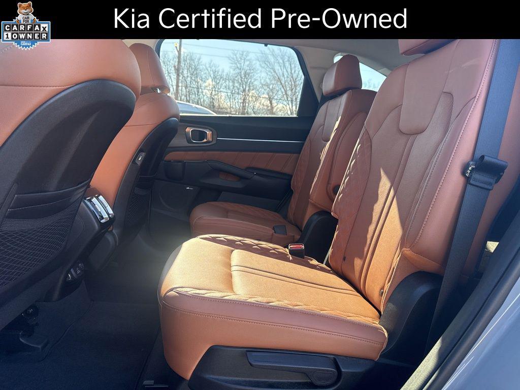 used 2023 Kia Sorento car, priced at $32,842