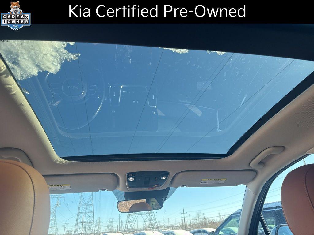 used 2023 Kia Sorento car, priced at $32,842