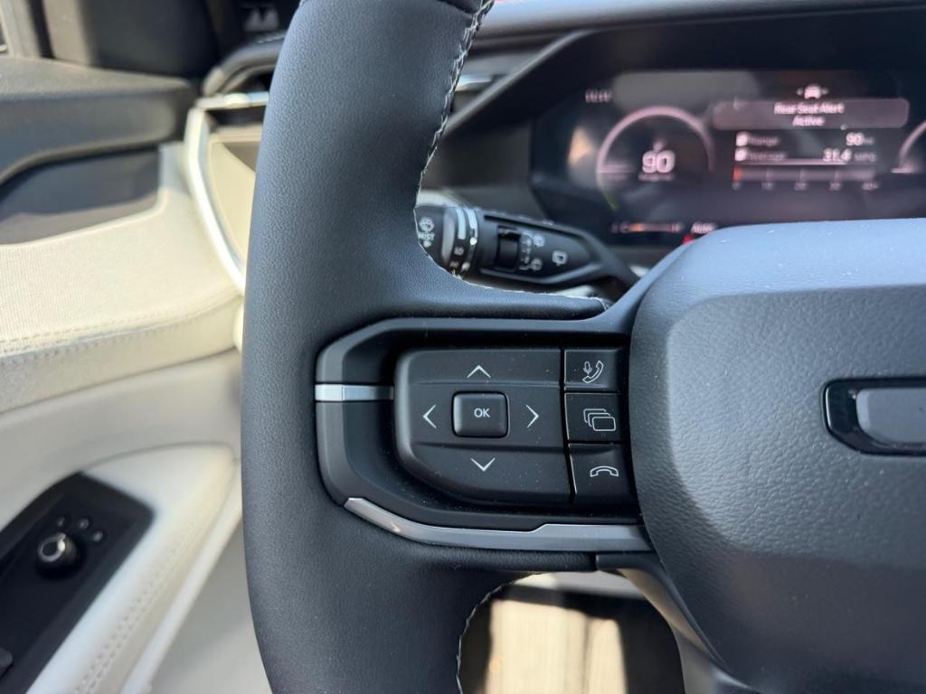 new 2026 Jeep Cherokee car, priced at $38,699