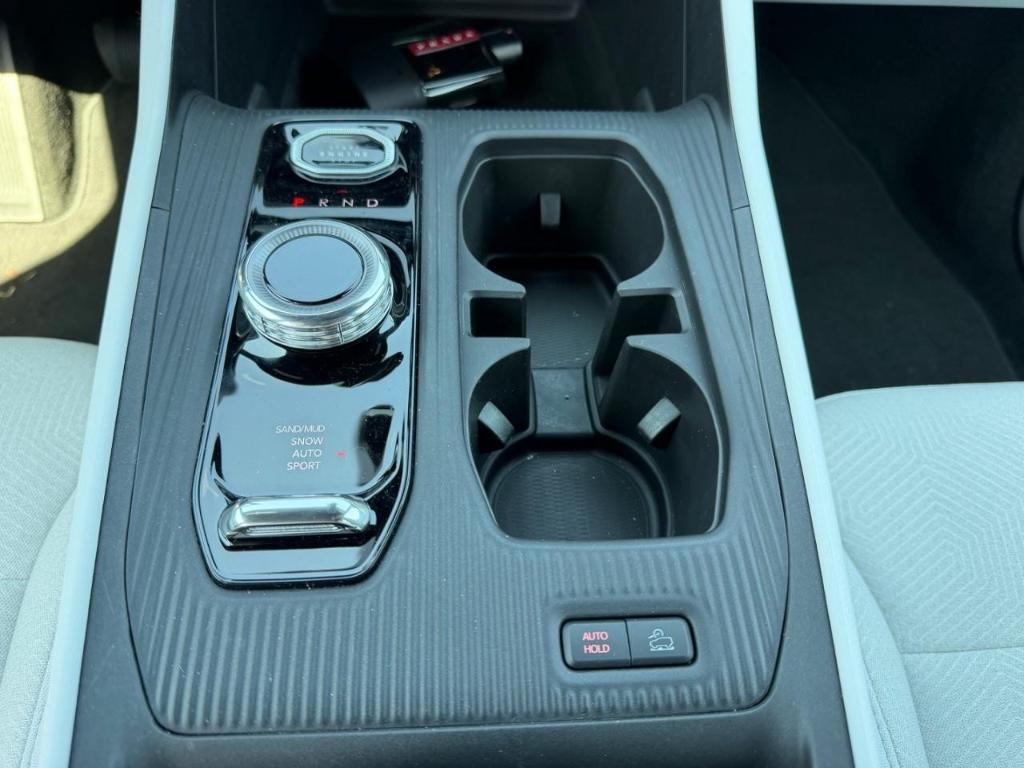 new 2026 Jeep Cherokee car, priced at $38,699