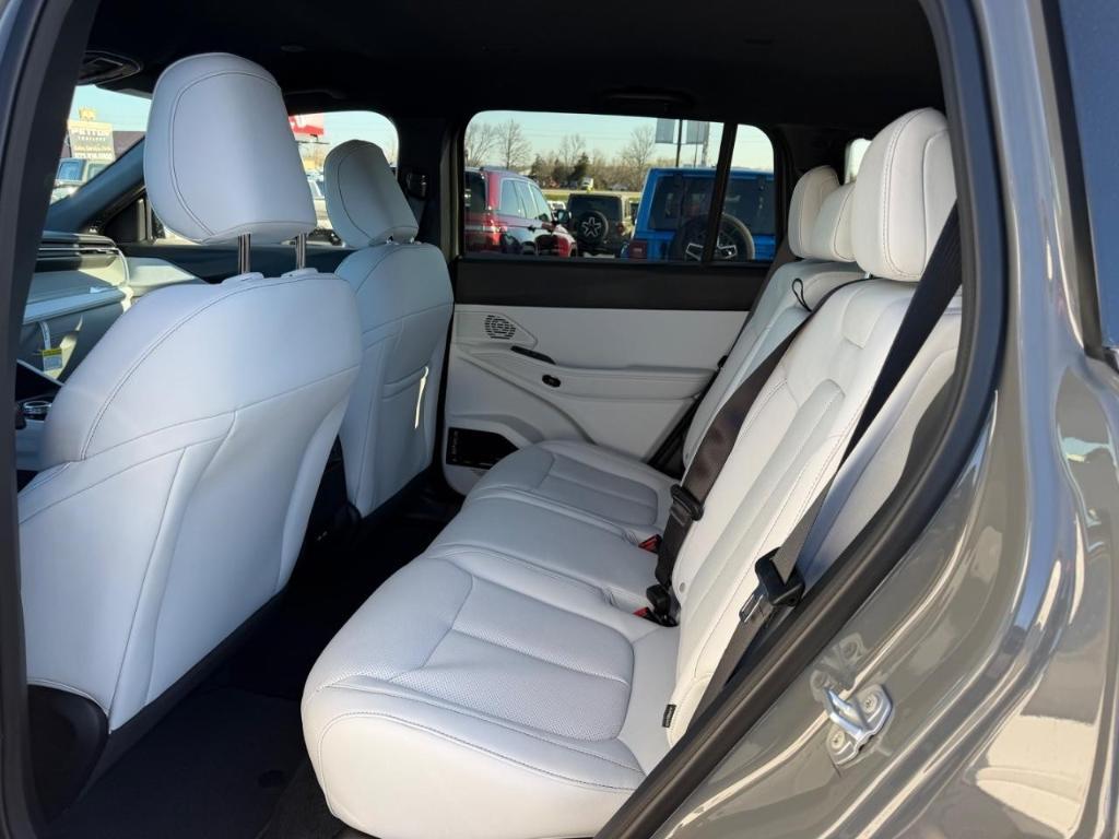 new 2026 Jeep Cherokee car, priced at $43,310