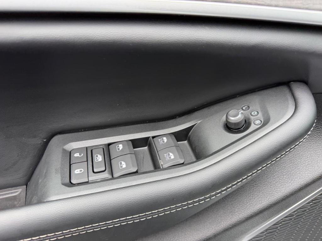 new 2026 Jeep Grand Cherokee car, priced at $49,405