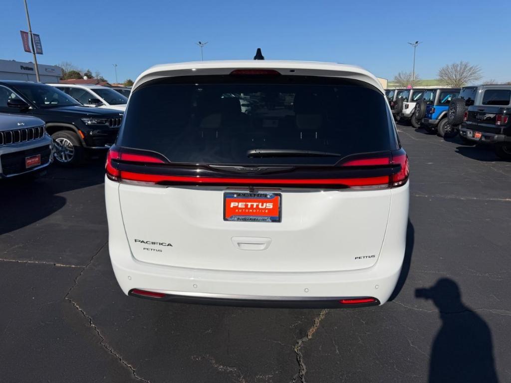 new 2026 Chrysler Pacifica car, priced at $43,565