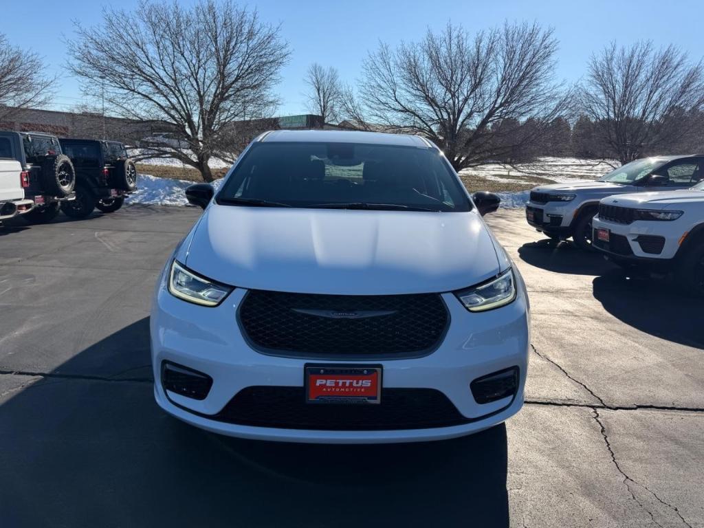 new 2026 Chrysler Pacifica car, priced at $43,565