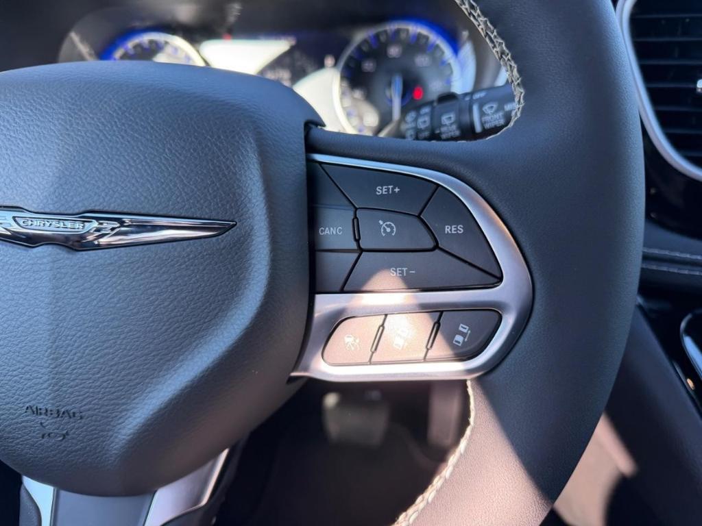 new 2026 Chrysler Pacifica car, priced at $43,565