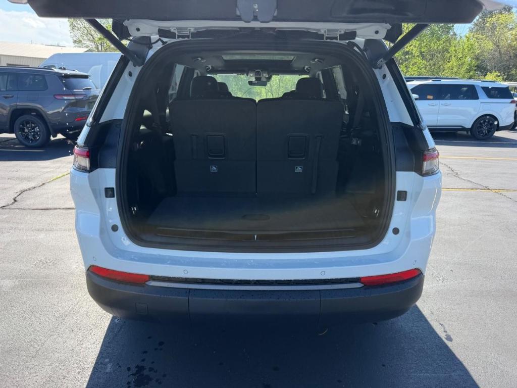 new 2026 Jeep Grand Cherokee L car, priced at $51,585