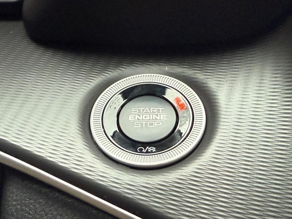 new 2025 Jeep Grand Cherokee car, priced at $44,725