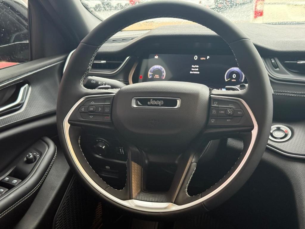 new 2025 Jeep Grand Cherokee car, priced at $44,725