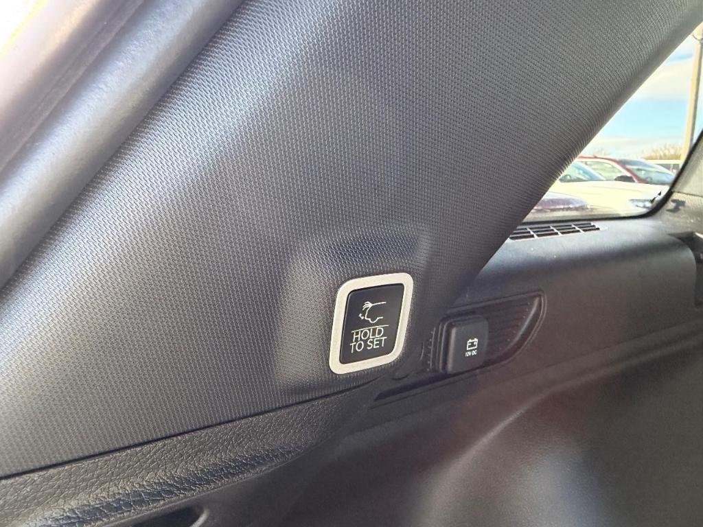 new 2025 Jeep Grand Cherokee car, priced at $39,920