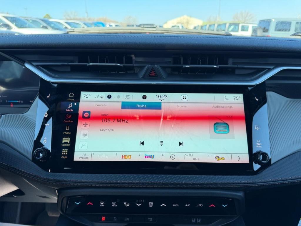 new 2026 Jeep Cherokee car, priced at $41,495