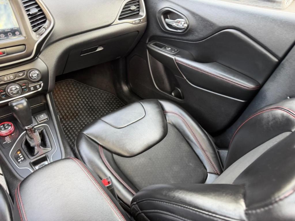 used 2020 Jeep Cherokee car, priced at $19,995