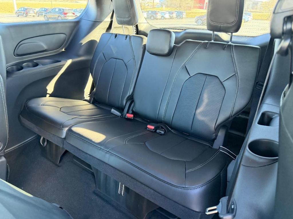 new 2026 Chrysler Pacifica car, priced at $39,563