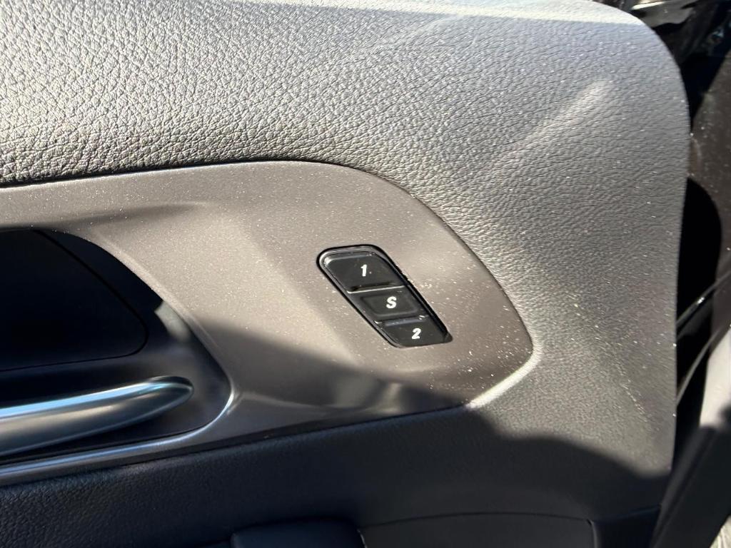 new 2026 Chrysler Pacifica car, priced at $39,563