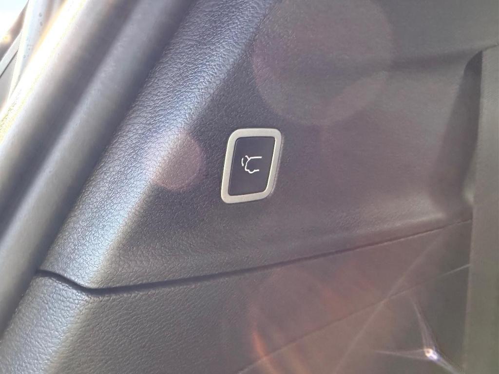 new 2026 Chrysler Pacifica car, priced at $38,795