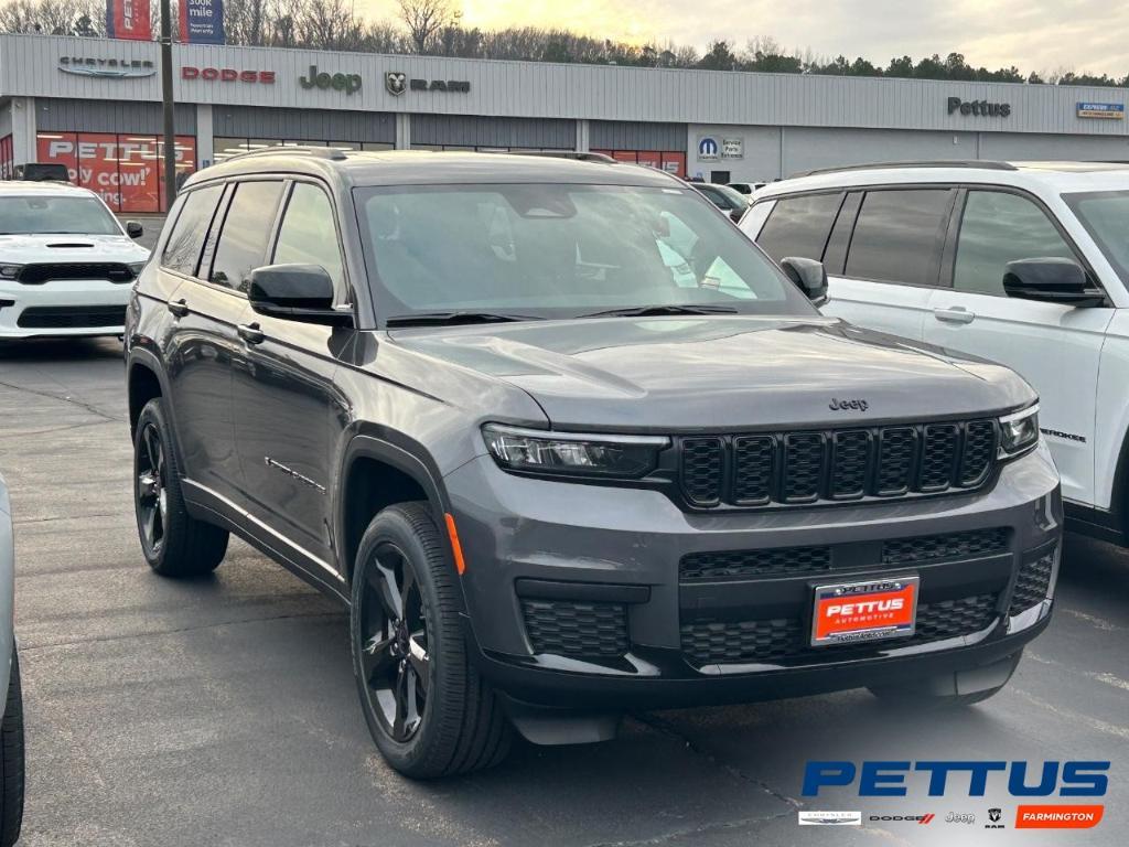 new 2025 Jeep Grand Cherokee L car, priced at $42,095