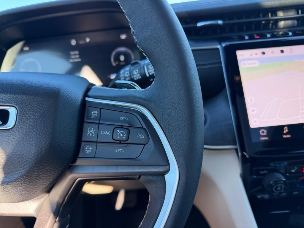 new 2025 Jeep Grand Cherokee L car, priced at $50,611