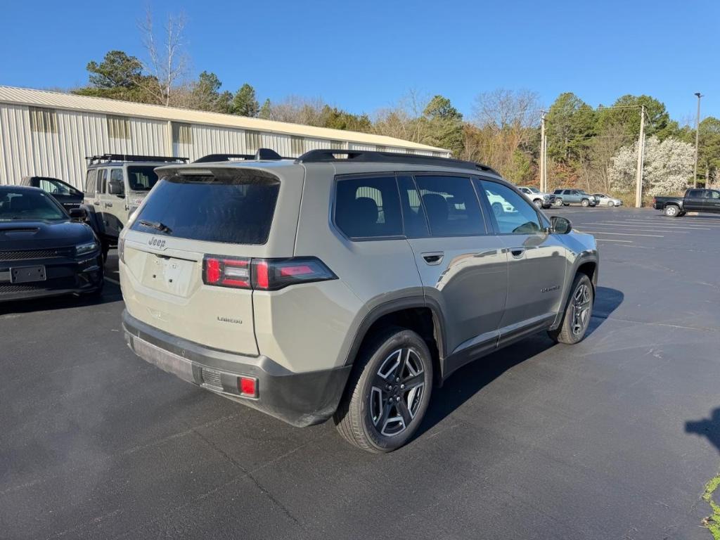 new 2026 Jeep Cherokee car, priced at $40,090