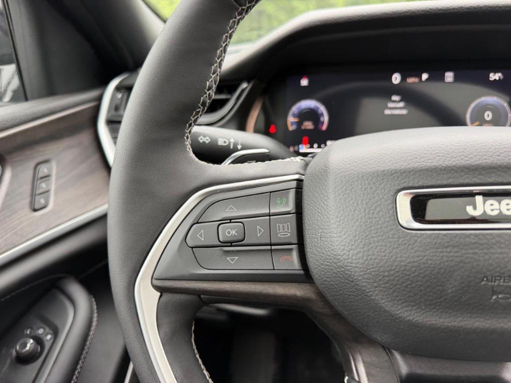 new 2026 Jeep Grand Cherokee L car, priced at $52,916