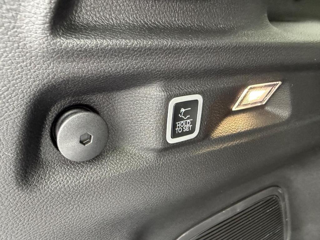 new 2026 Jeep Grand Cherokee L car, priced at $52,916