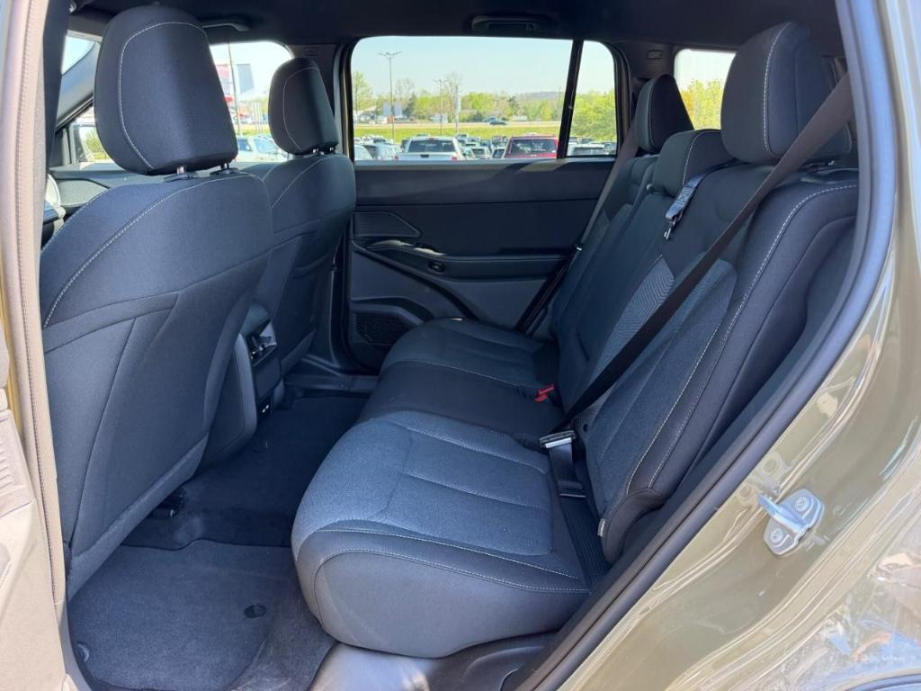 new 2026 Jeep Cherokee car, priced at $39,737