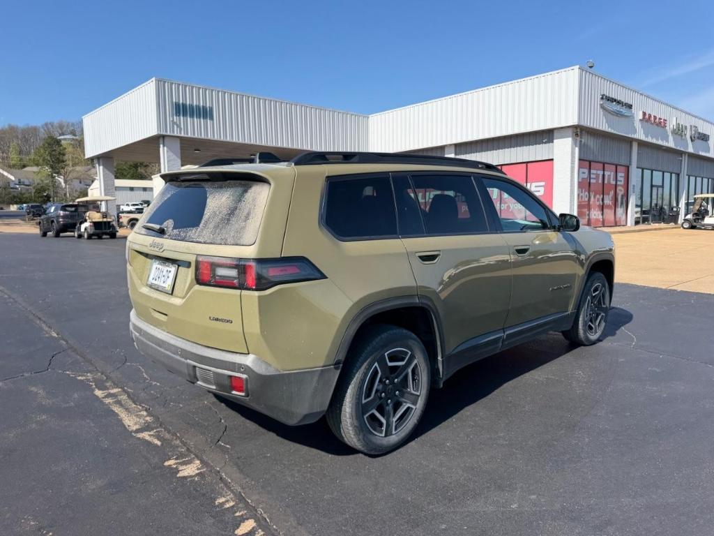 new 2026 Jeep Cherokee car, priced at $39,737