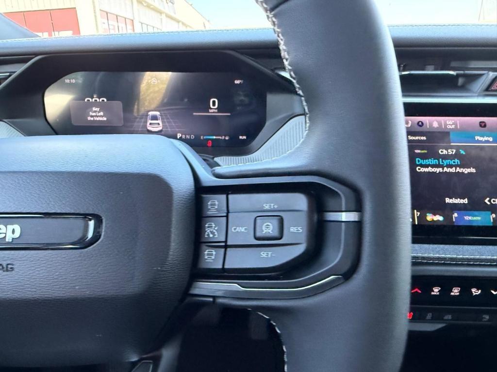 new 2026 Jeep Cherokee car, priced at $39,737
