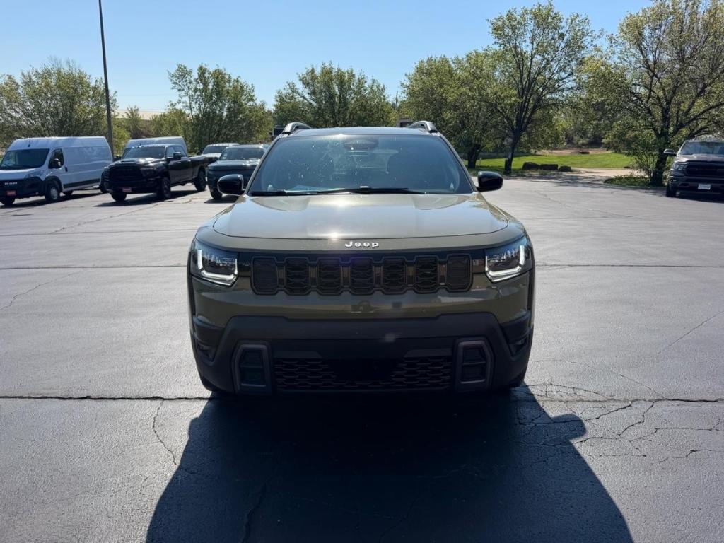 new 2026 Jeep Cherokee car, priced at $39,737