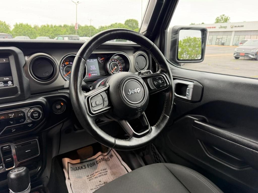 used 2022 Jeep Wrangler Unlimited car, priced at $27,415