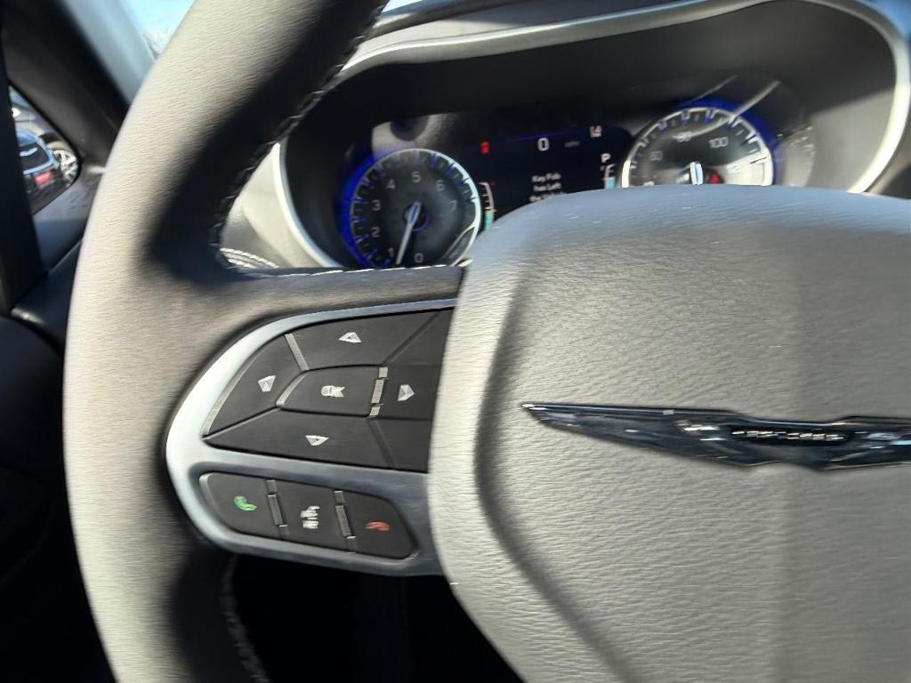 new 2026 Chrysler Pacifica car, priced at $39,095