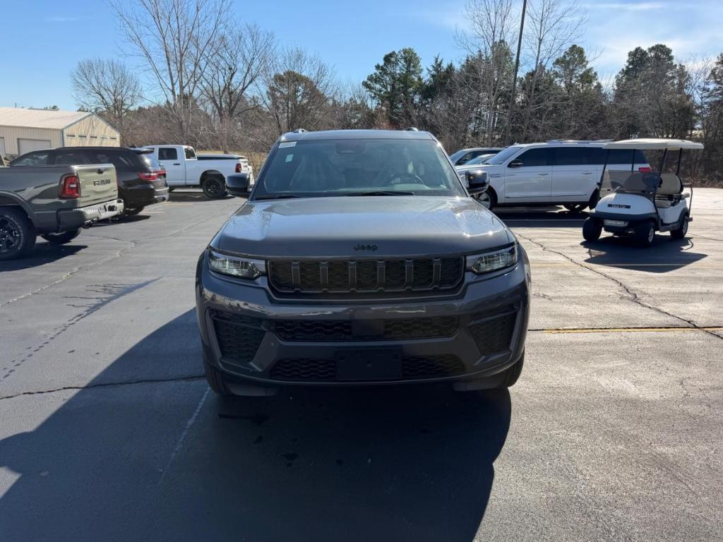 new 2026 Jeep Grand Cherokee car, priced at $48,020