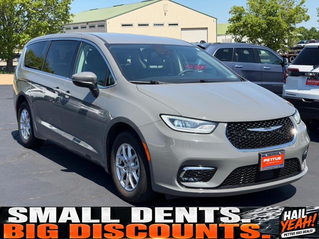 used 2023 Chrysler Pacifica car, priced at $25,995