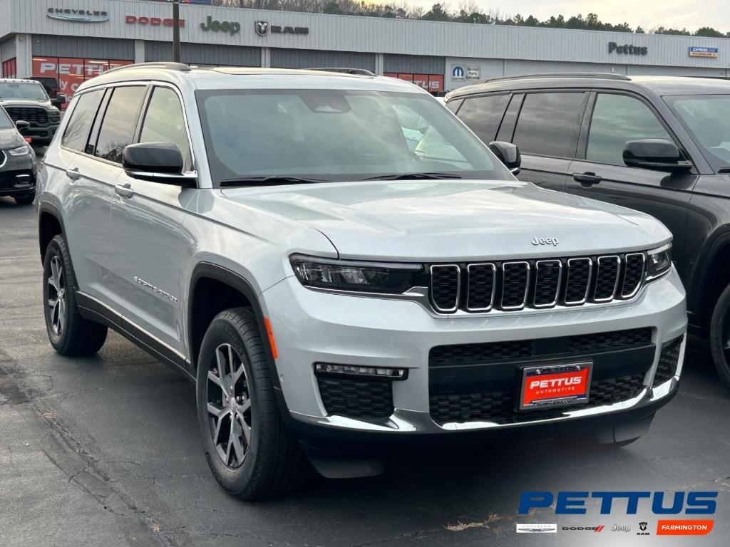 new 2025 Jeep Grand Cherokee L car, priced at $46,495