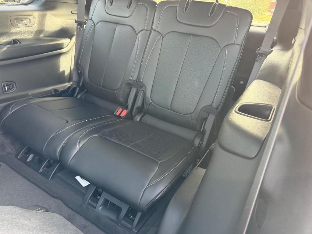 new 2025 Jeep Grand Cherokee L car, priced at $46,495