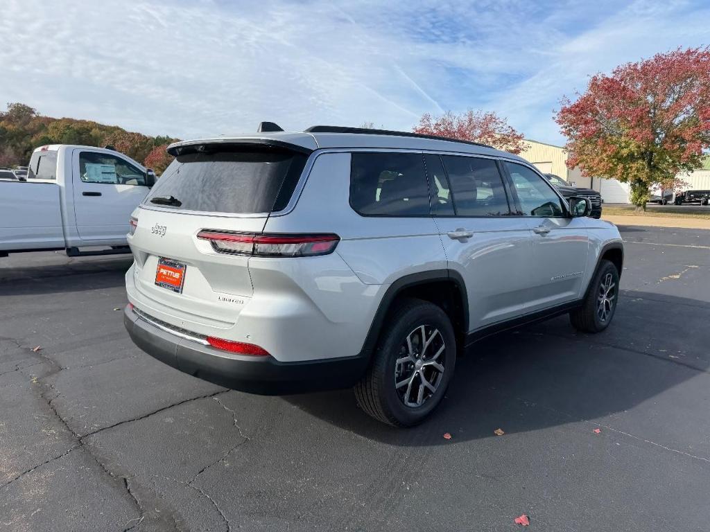 new 2025 Jeep Grand Cherokee L car, priced at $46,495