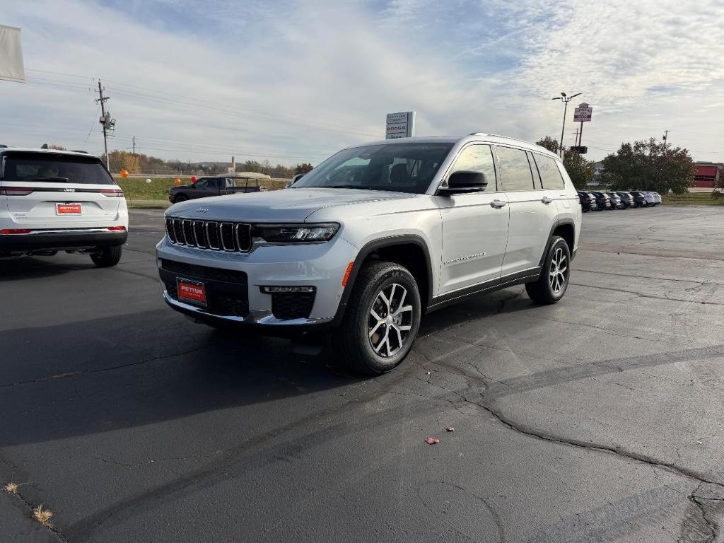 new 2025 Jeep Grand Cherokee L car, priced at $46,495