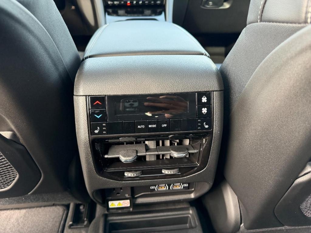 new 2025 Jeep Grand Cherokee L car, priced at $46,495