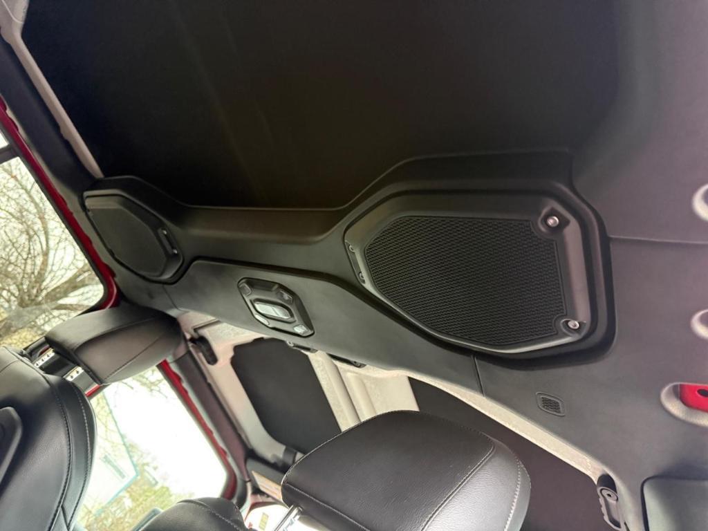 used 2019 Jeep Wrangler Unlimited car, priced at $31,370