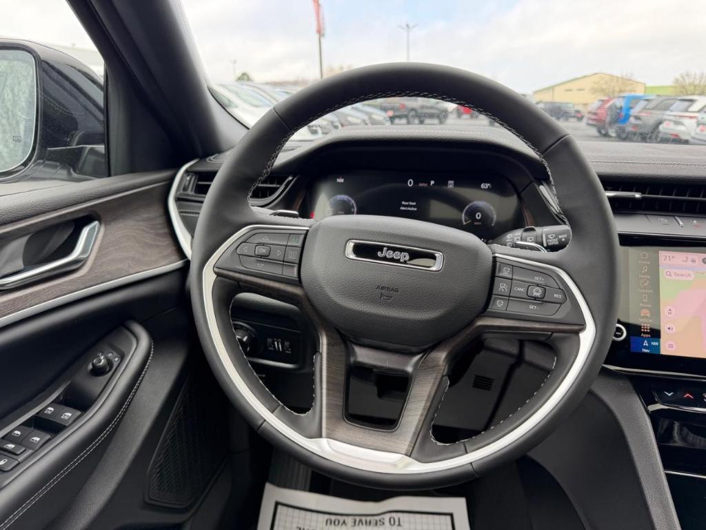 new 2026 Jeep Grand Cherokee car, priced at $48,020