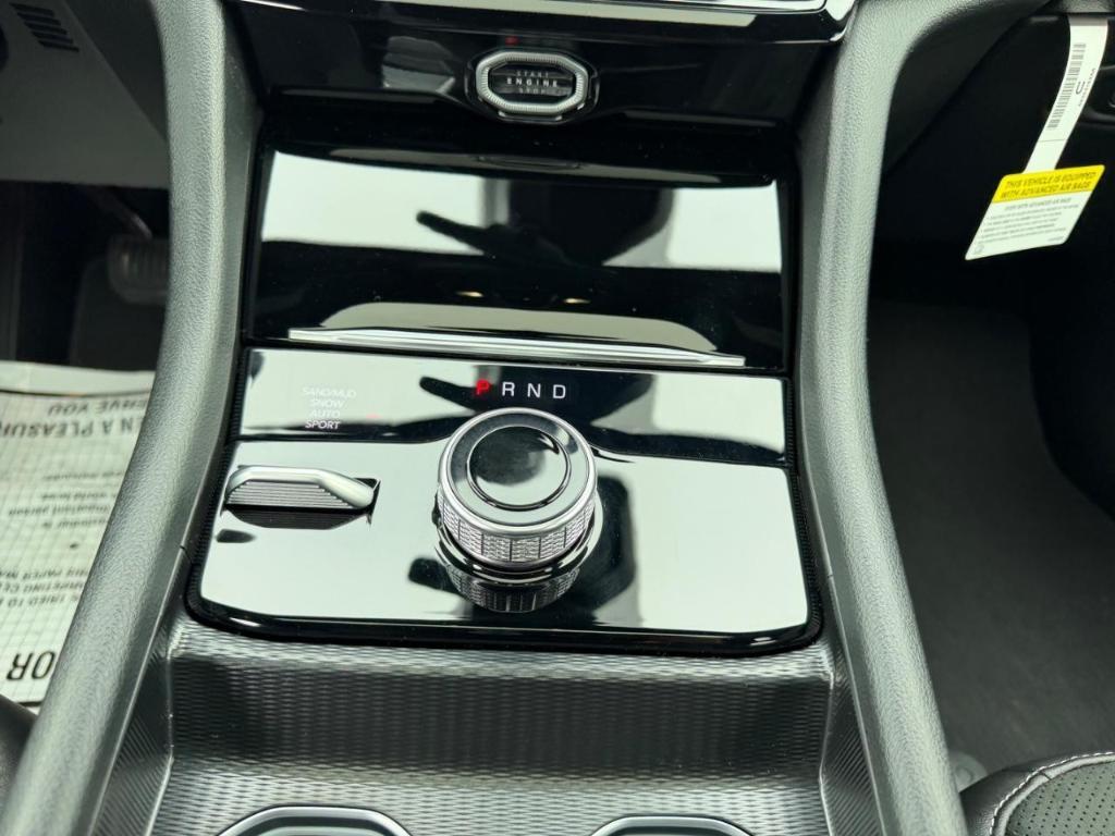 new 2026 Jeep Grand Cherokee car, priced at $48,020